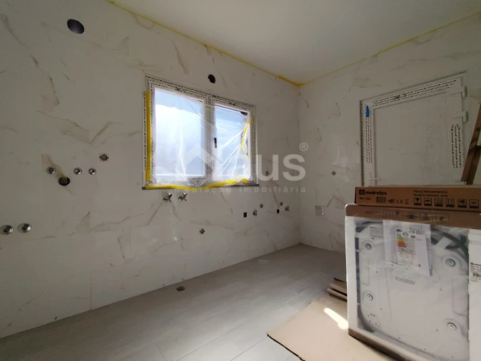 Moradia T5 para Venda em Atalaia e Alto Estanqueiro-Jardia Foto 5