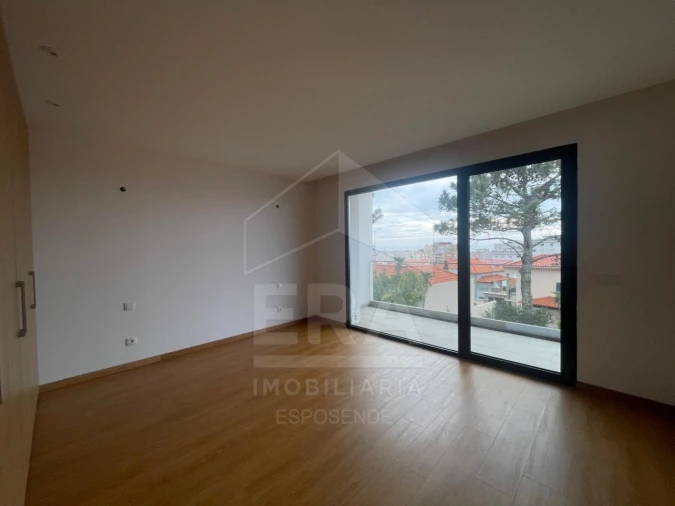 Moradia T3 para Venda em Vila Praia de Ancora Foto 8