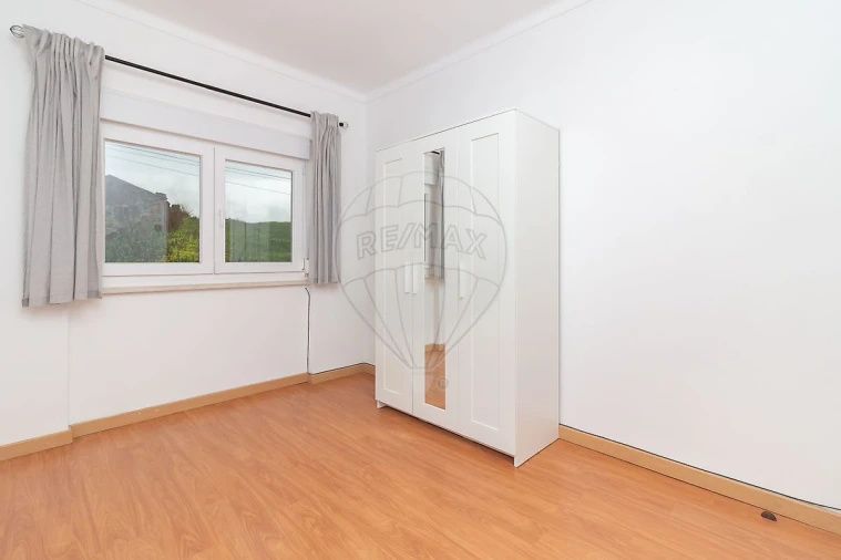 Apartamento T2 para Arrendamento em Alhandra, São João dos Montes e Calhandriz Foto 10