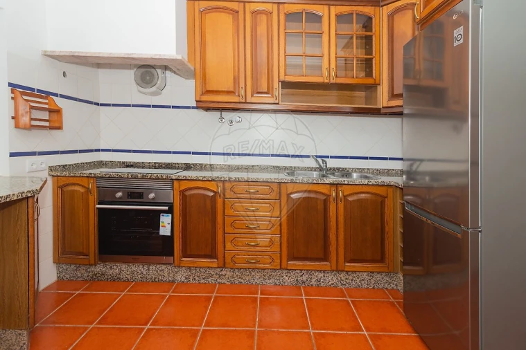 Apartamento T2 para Arrendamento em Alhandra, São João dos Montes e Calhandriz Foto 22