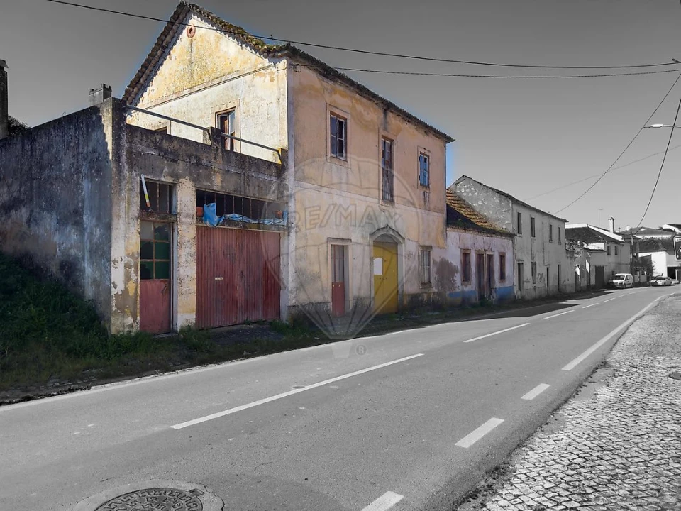 Moradia T3 para Venda em Moçarria Foto 11