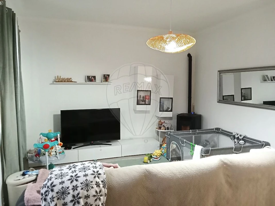 Moradia T2 para Venda em Ereira e Lapa Foto 2