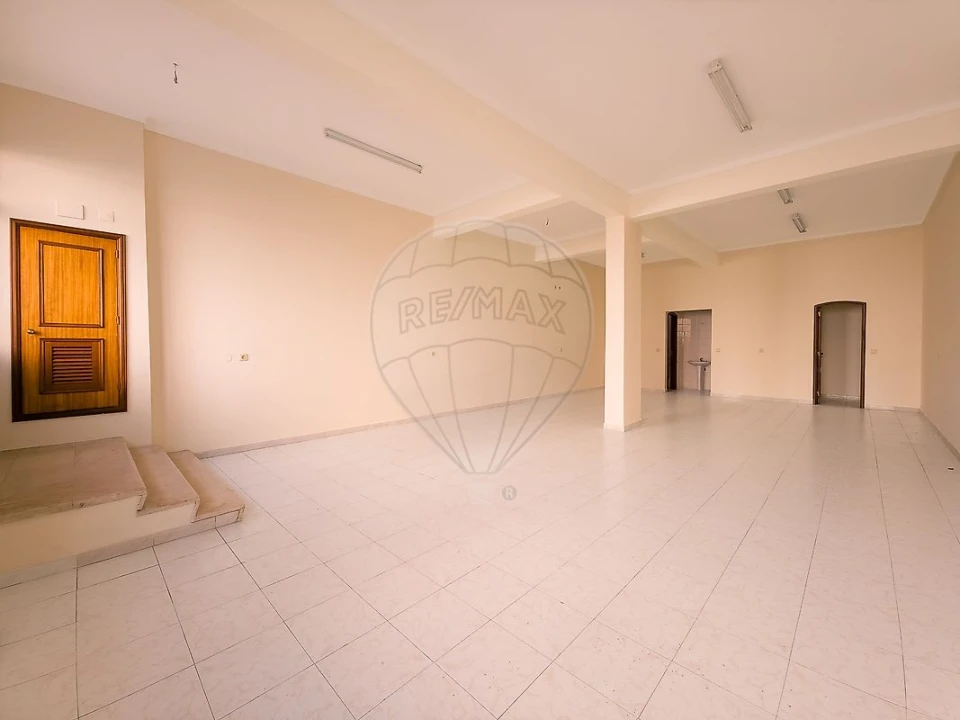 Loja para Venda em Cacém e São Marcos Foto 4