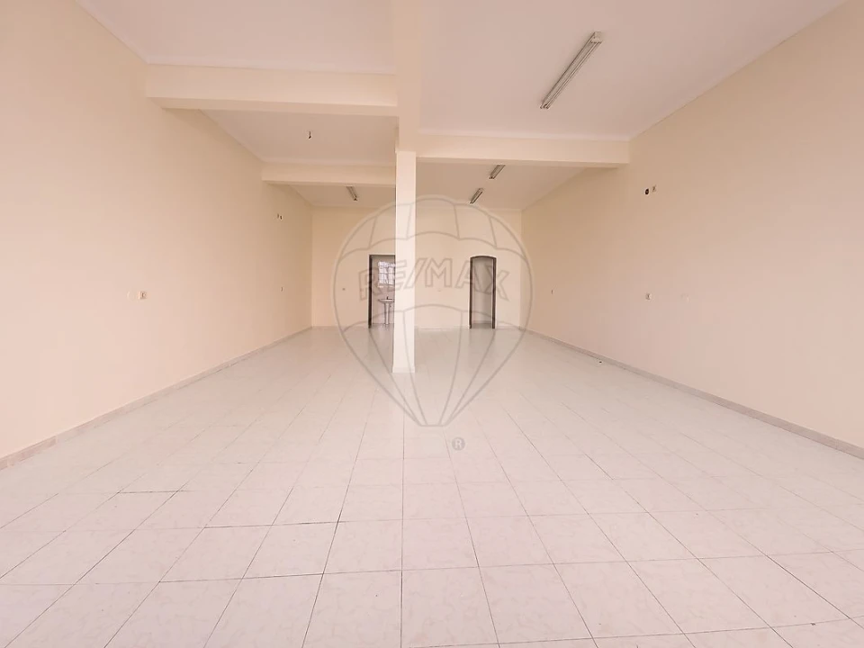 Loja para Venda em Cacém e São Marcos Foto 9