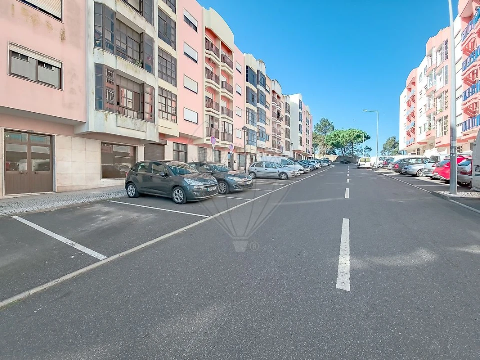 Loja para Venda em Cacém e São Marcos Foto 13