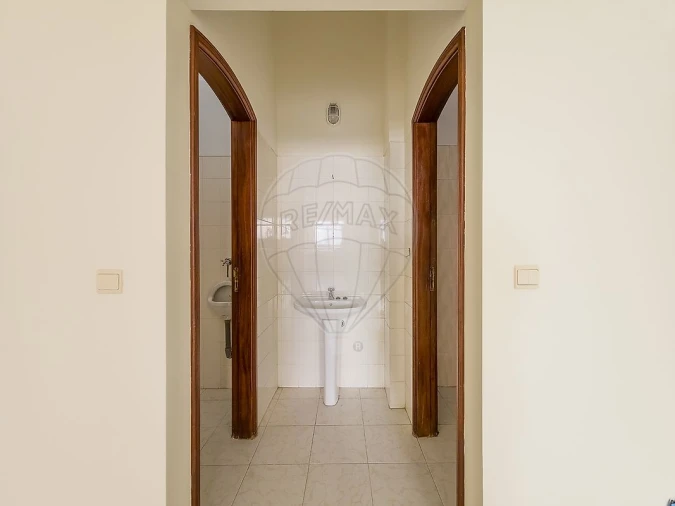 Loja para Venda em Cacém e São Marcos Foto 5