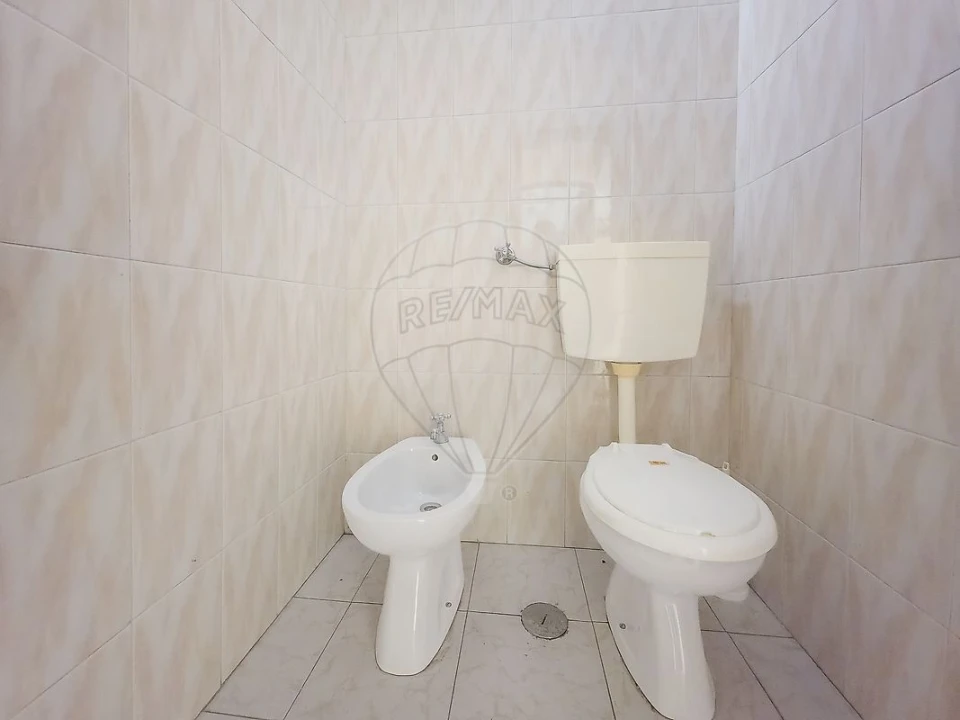 Loja para Venda em Cacém e São Marcos Foto 2