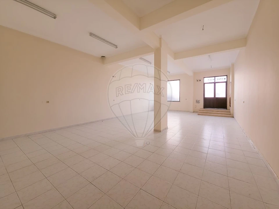 Loja para Venda em Cacém e São Marcos Foto 3