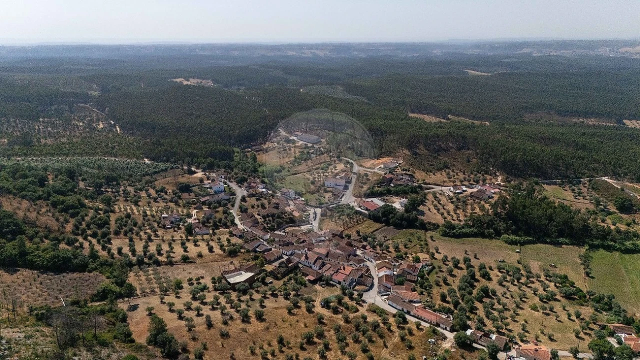 Moradia T5 para Venda em Alcanede Foto 9