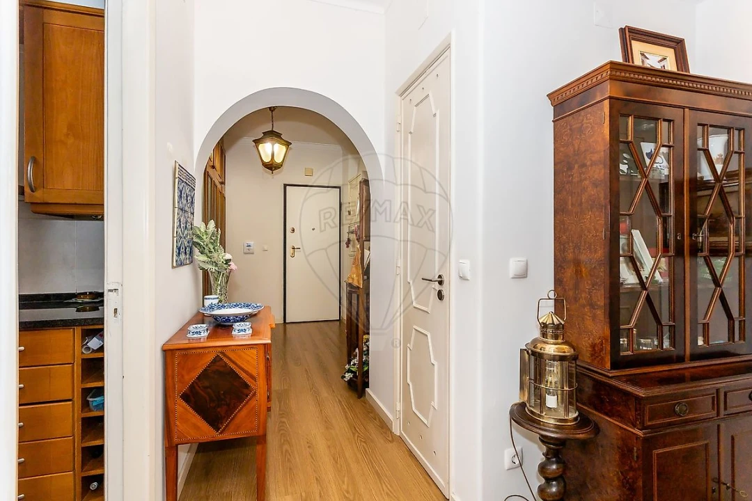 Apartamento T2 para Venda em São Domingos de Benfica Foto 13