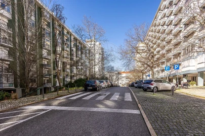 Apartamento T2 para Venda em São Domingos de Benfica
