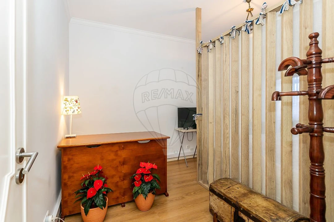 Apartamento T2 para Venda em São Domingos de Benfica Foto 9