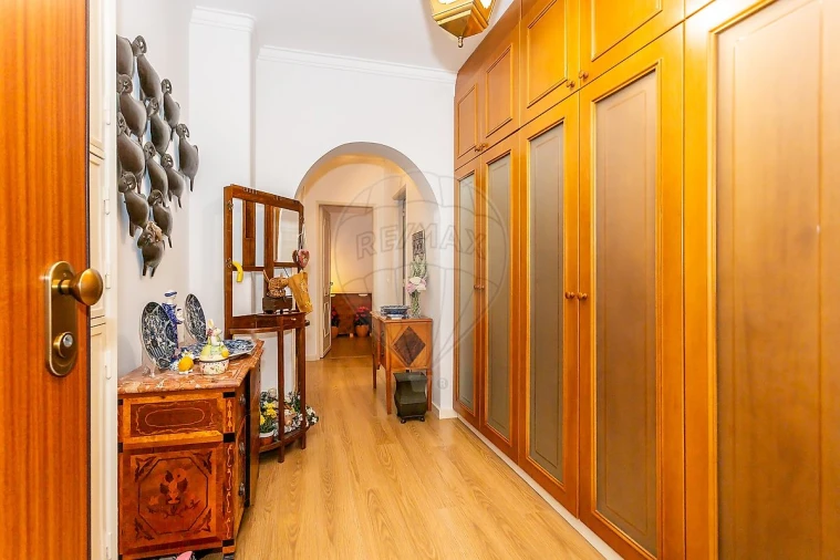 Apartamento T2 para Venda em São Domingos de Benfica Foto 23