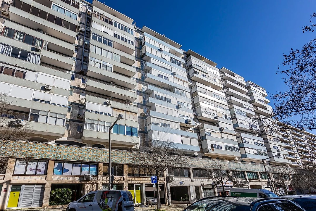 Apartamento T2 para Venda em São Domingos de Benfica Foto 15