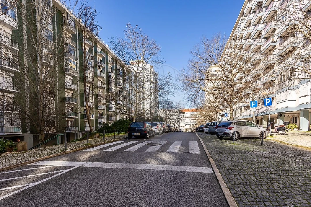 Apartamento T2 para Venda em São Domingos de Benfica Foto 20