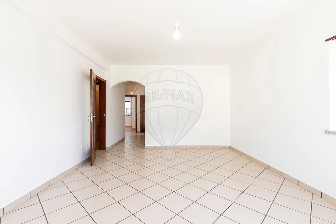 Apartamento T3 para Venda em Vimeiro Foto 1