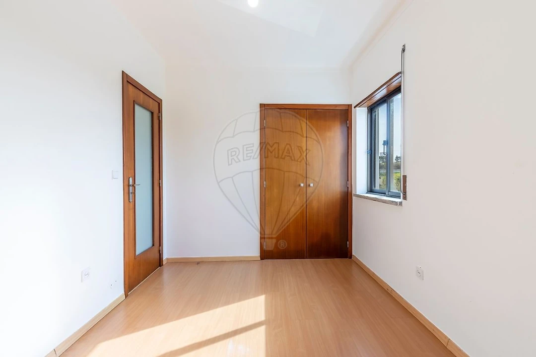 Apartamento T3 para Venda em Vimeiro Foto 13