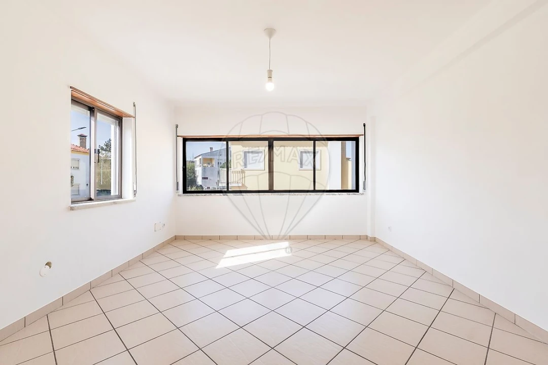 Apartamento T3 para Venda em Vimeiro Foto 5