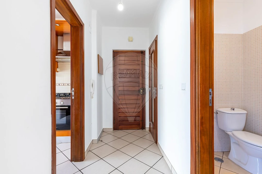 Apartamento T3 para Venda em Vimeiro Foto 11