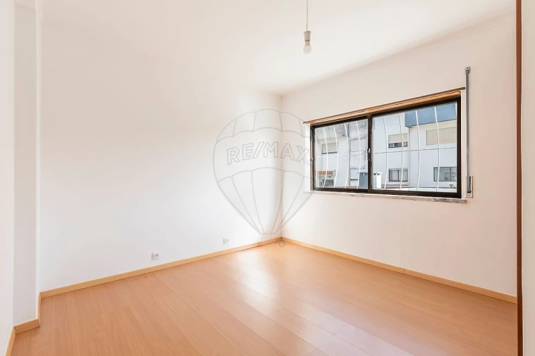 Apartamento T3 para Venda em Vimeiro Foto 14