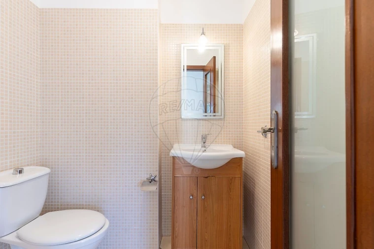 Apartamento T3 para Venda em Vimeiro Foto 9