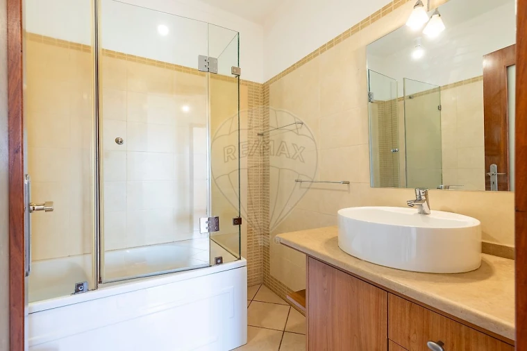 Apartamento T3 para Venda em Vimeiro Foto 16