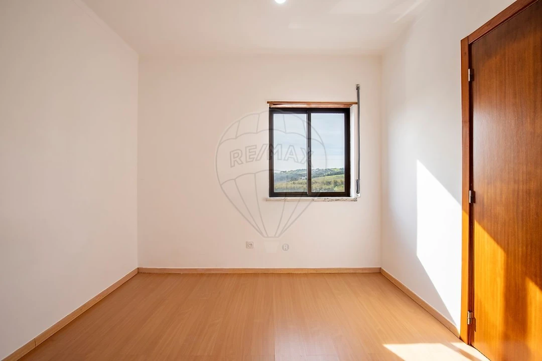 Apartamento T3 para Venda em Vimeiro Foto 18