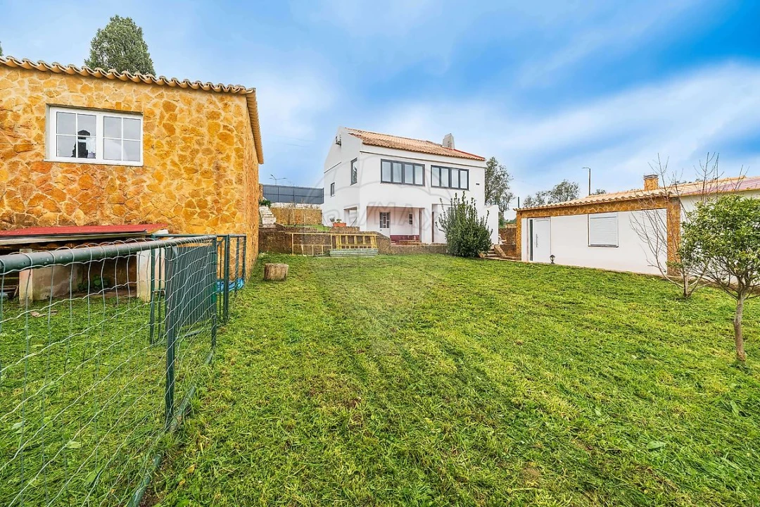 Moradia T6 para Venda em Queluz e Belas Foto 24