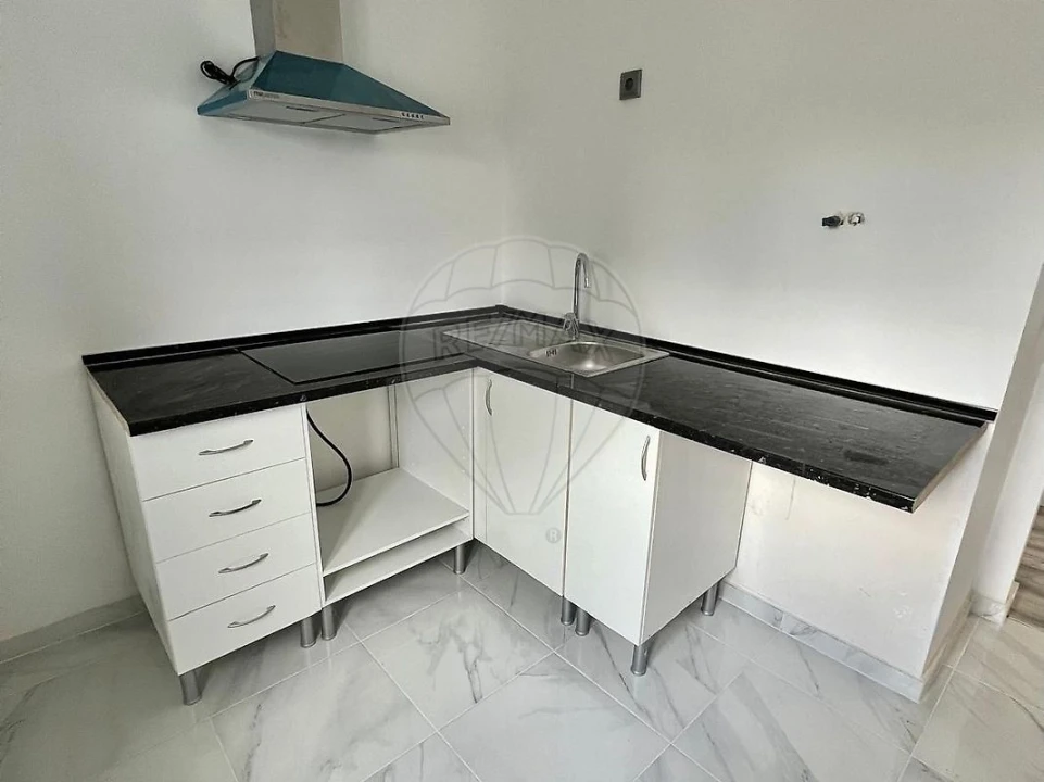 Moradia T6 para Venda em Queluz e Belas Foto 39