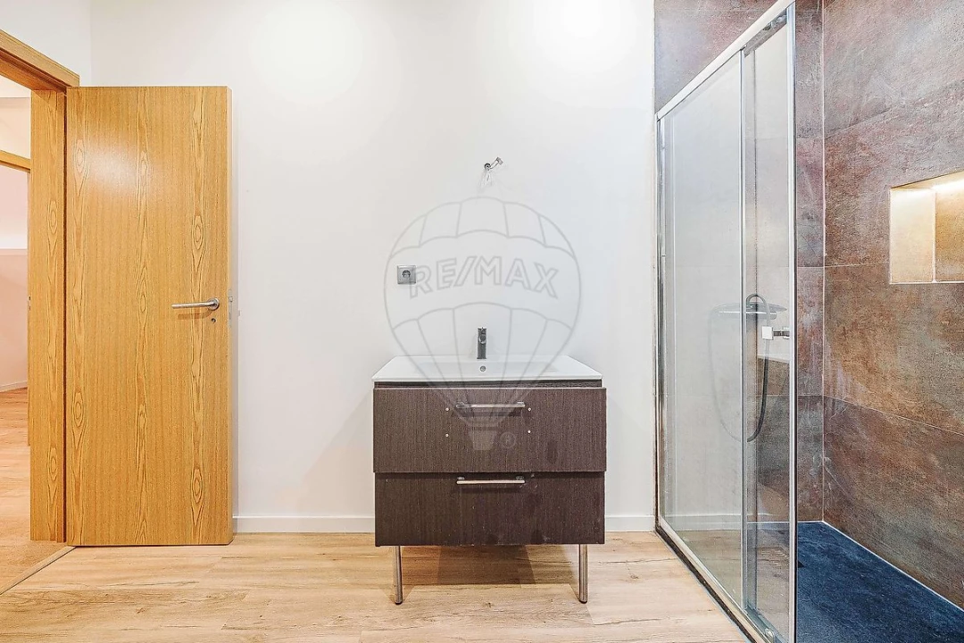 Moradia T6 para Venda em Queluz e Belas Foto 14