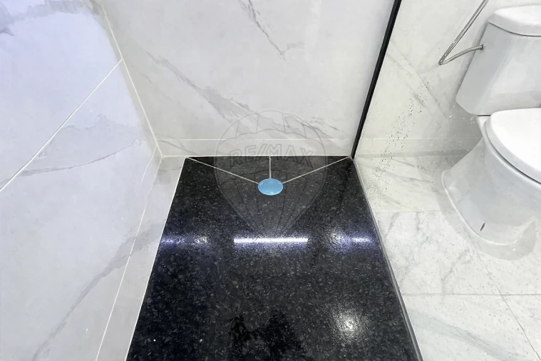 Moradia T6 para Venda em Queluz e Belas Foto 42