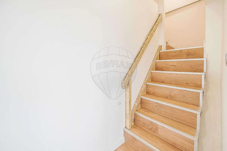 Moradia T6 para Venda em Queluz e Belas Foto 22