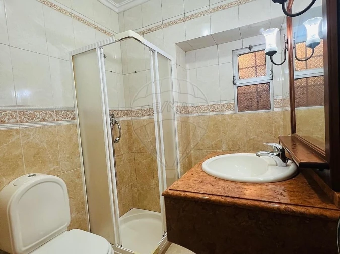 Moradia T6 para Venda em Queluz e Belas Foto 45