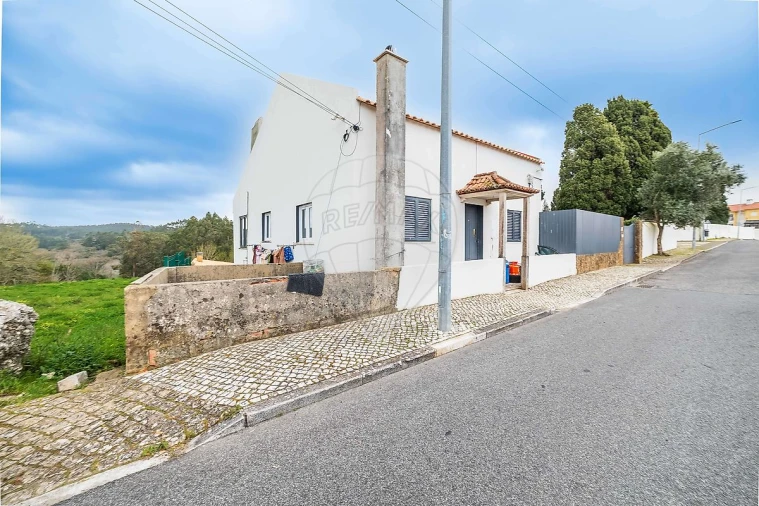 Moradia T6 para Venda em Queluz e Belas Foto 36