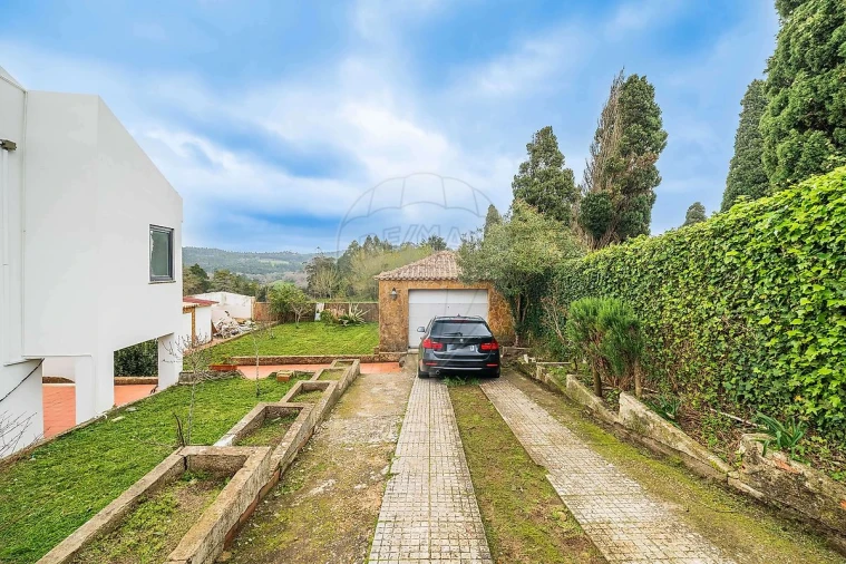 Moradia T6 para Venda em Queluz e Belas Foto 31