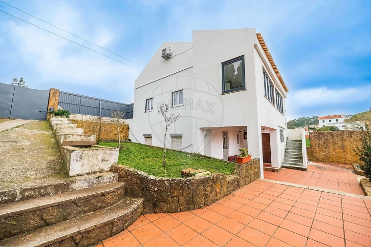 Moradia T6 para Venda em Queluz e Belas Foto 28