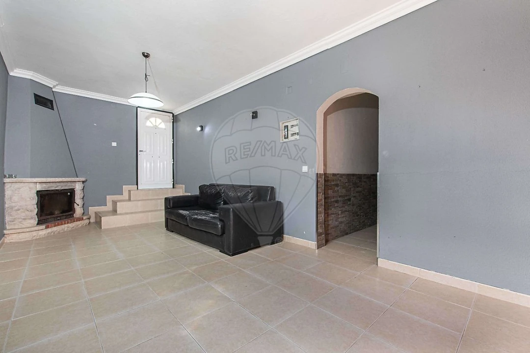 Moradia T2 para Venda em Alenquer (Santo Estêvão e Triana) Foto 6