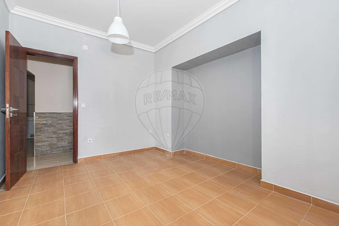 Moradia T2 para Venda em Alenquer (Santo Estêvão e Triana) Foto 16