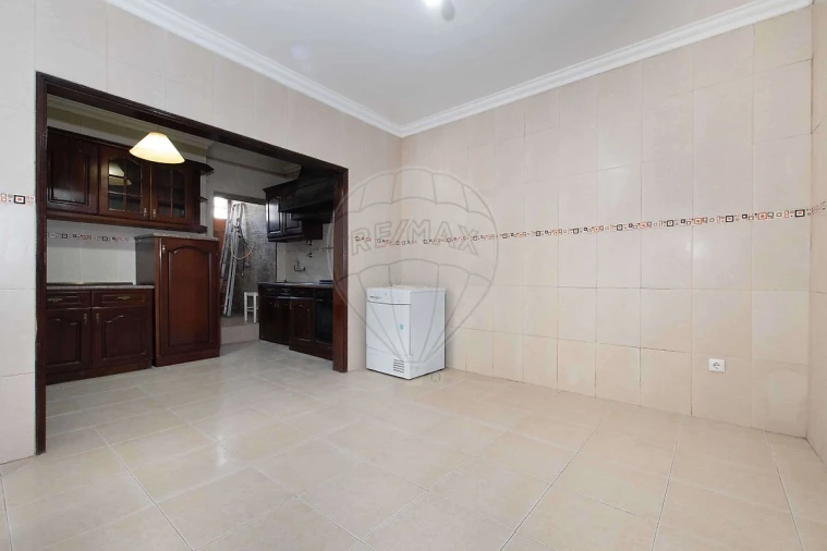 Moradia T2 para Venda em Alenquer (Santo Estêvão e Triana) Foto 10