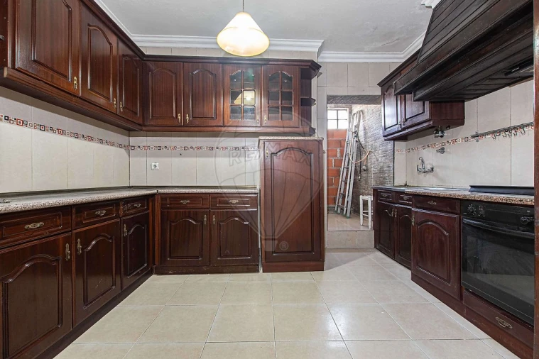 Moradia T2 para Venda em Alenquer (Santo Estêvão e Triana) Foto 9