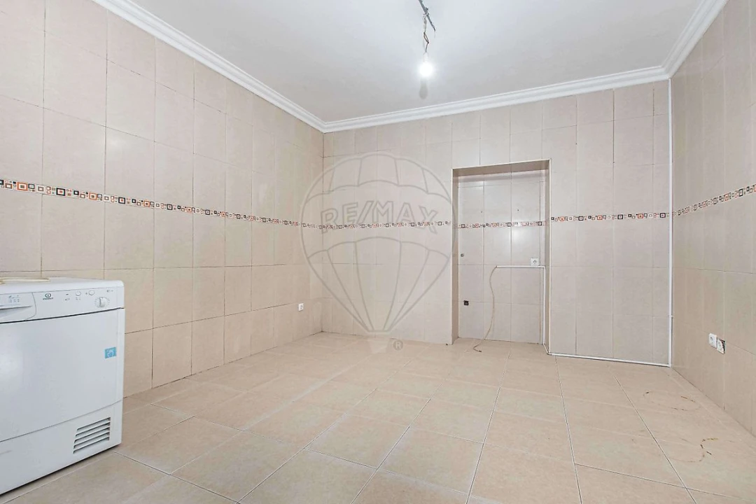 Moradia T2 para Venda em Alenquer (Santo Estêvão e Triana) Foto 13