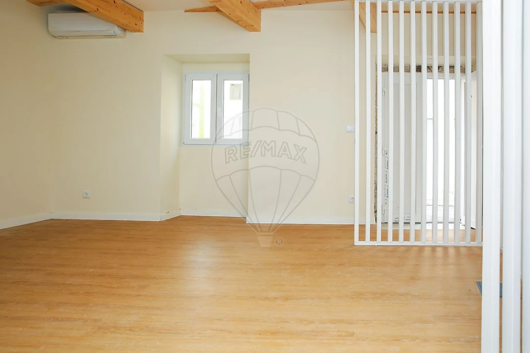 Moradia T2 para Venda em Alenquer (Santo Estêvão e Triana) Foto 8