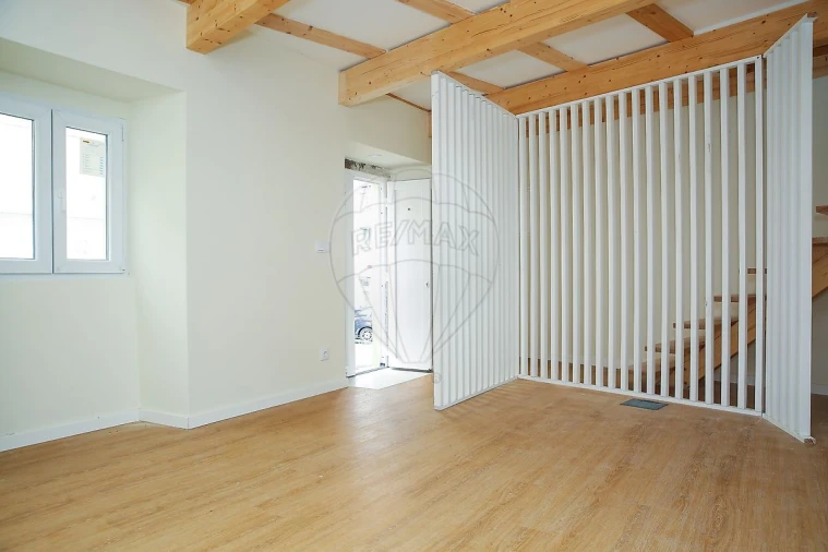 Moradia T2 para Venda em Alenquer (Santo Estêvão e Triana) Foto 7