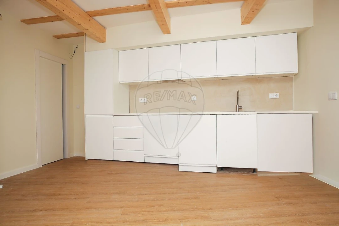 Moradia T2 para Venda em Alenquer (Santo Estêvão e Triana) Foto 4