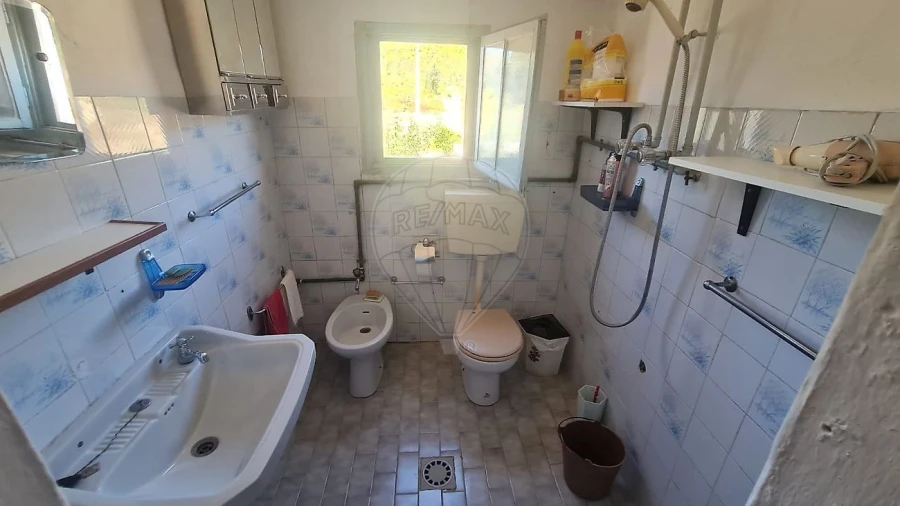 Moradia T3 para Venda em Envendos Foto 17