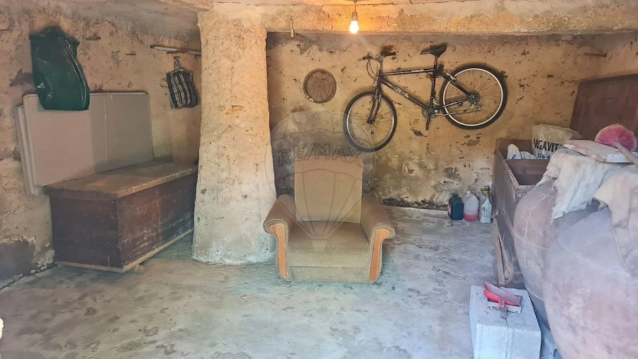 Moradia T3 para Venda em Envendos Foto 16