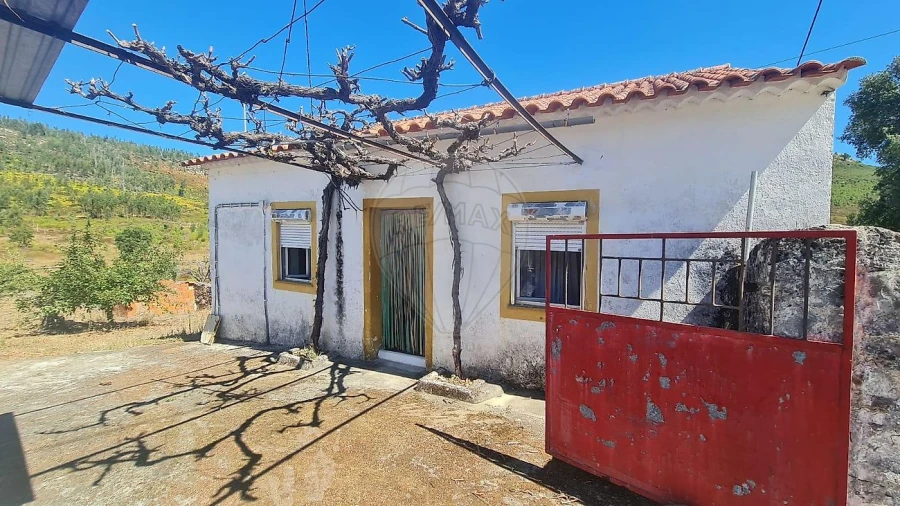 Moradia T3 para Venda em Envendos Foto 29