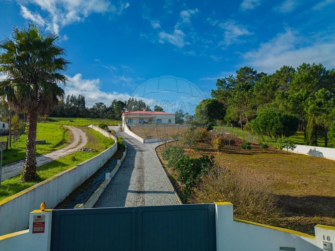 Moradia T3 para Venda em Nossa Senhora do Pópulo, Coto e São Gregório Foto 8