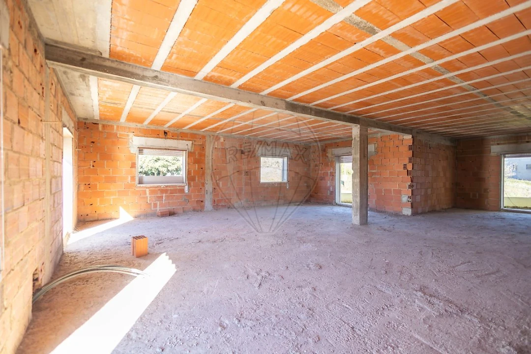 Moradia T2 para Venda em Lamas e Cercal Foto 7