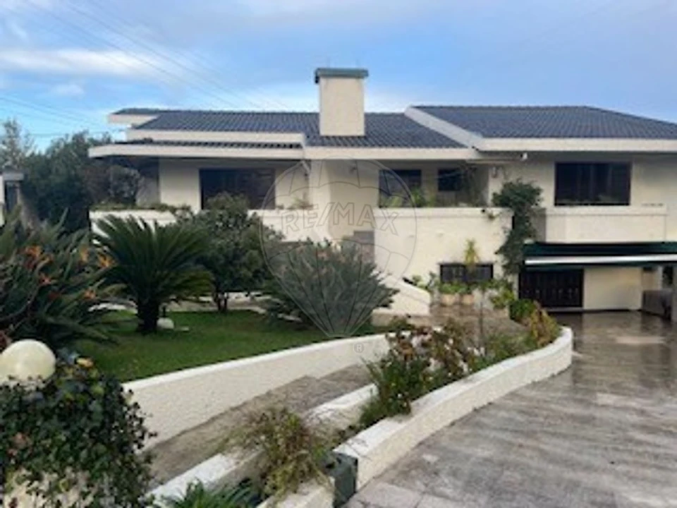 Moradia T3 para Venda em Sanguedo Foto 1